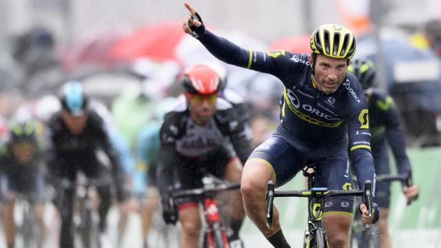 Michael Albasini s'est accroché dans la montée finale avant de s'imposer facilement au sprint. [Laurent Gilliéron]