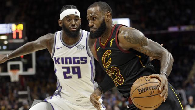 LeBron James s'est encore une fois montré décisif contre les Kings. [Keystone - Tony Dejak]