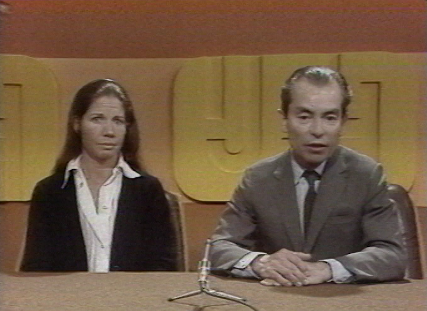 Les parents de Graziella Ortiz lancent un appel aux ravisseurs à la télévision (3 octobre 1977). [RTS]