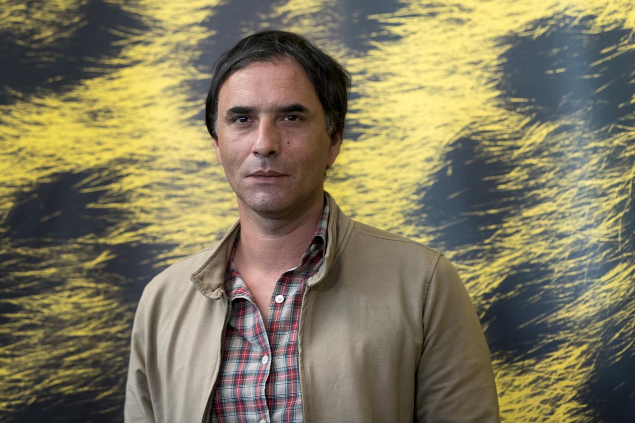 Le réalisateur français Samuel Benchetrit au Festival de Locarno pour présenter son film "Chien". [Keystone - Urs Flueeler]