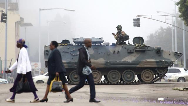 Les militaires ont pris le contrôle des sites stratégiques de la capitale, Harare. [AP/Keystone]