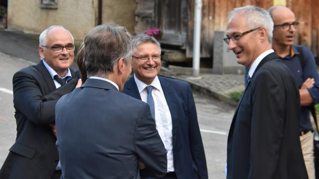 Ambiance sereine pour les deux délégations bernoise et jurassienne. [RTS - Gaël Klein]