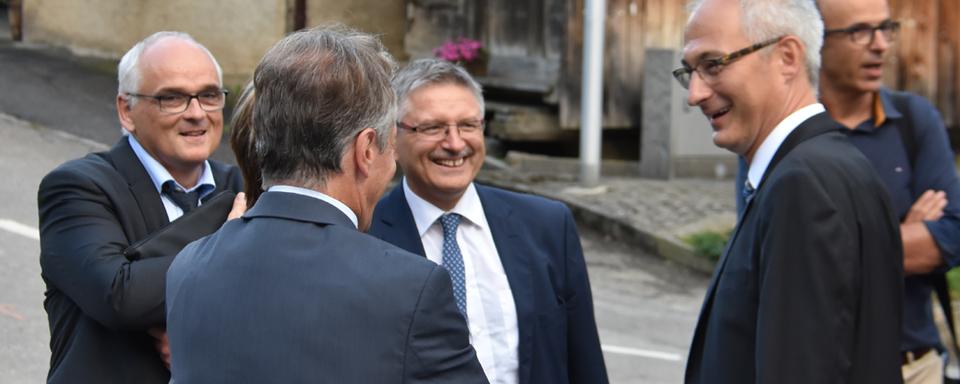 Ambiance sereine pour les deux délégations bernoise et jurassienne. [RTS - Gaël Klein]