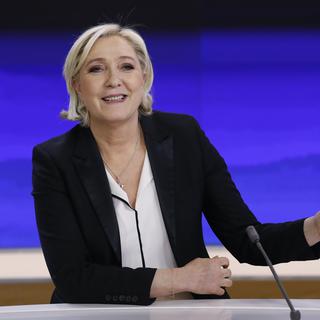 Marine Le Pen sur le plateau du 20h00 de France 2 lundi soir. [AFP - Patrick Kovarik]