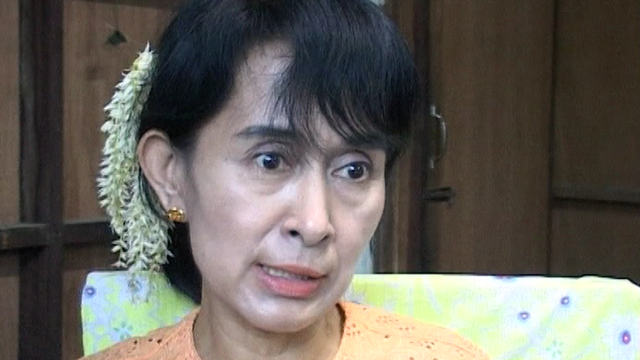 Aung San Suu Kyi interviewée en 2003. [RTS]