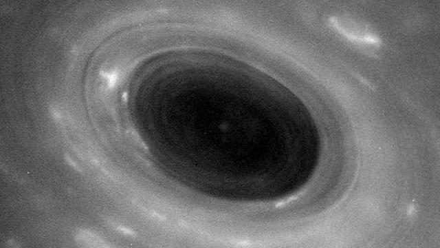 L'atmosphère de Saturne avec, ici, un cyclone géant. [epa/nasa/keystone]