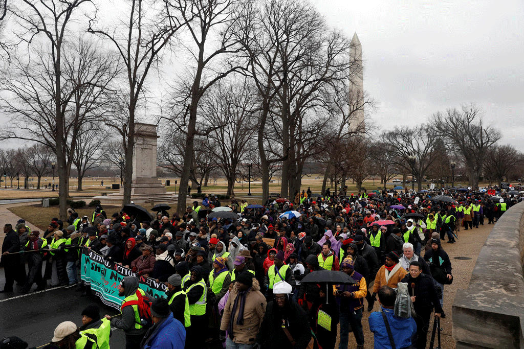 Les activistes anti Trump on marché dans Washington. [Reuters - Aaron P. Bernstein]