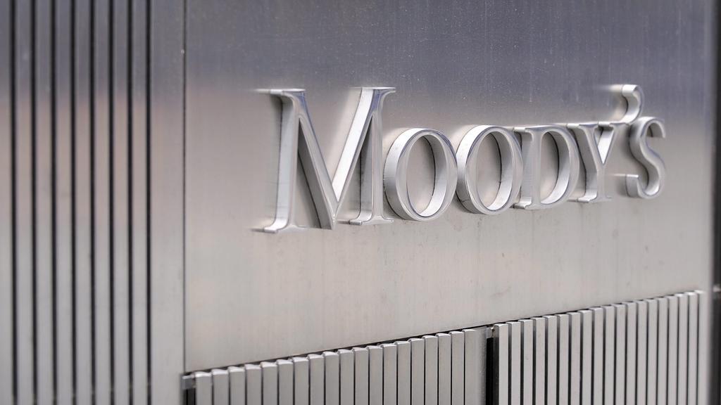 Le logo de l'agence de notation Moody's à New York. [Keystone - Andrew Gombert]