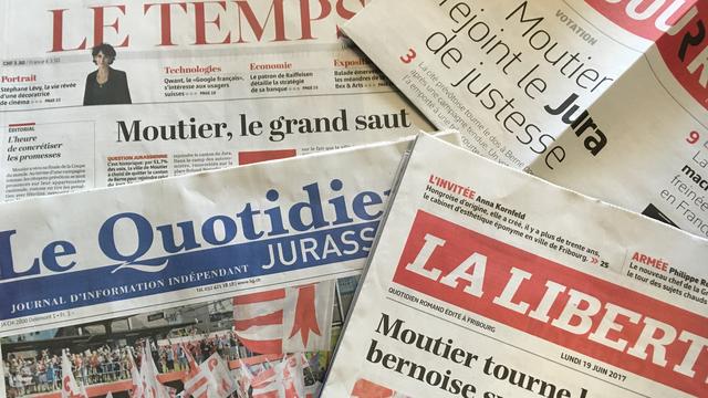 Le vote historique de dimanche à Moutier, qui a choisi le canton du Jura, a fait la Une de la presse romande lundi. [RTS]