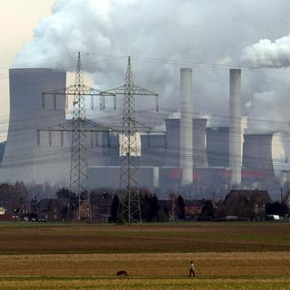 Les émissions de CO2 empêchent tout espoir de parvenir aux objectifs de l'accord de Paris. [Reuters - Arnd Wiegmann]