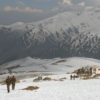 La ligne de contrôle qui sépare l'Inde et le Pakistan au Cachemire passe le long des sommets de l'Himalaya. [DR - DR]