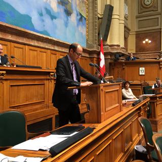 Martin Candinas (PDC-GR) lors de son intervention mardi. [Twitter - Parlement fédéral]
