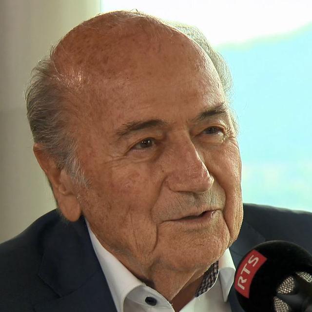 L'ex-patron de la Fédération internationale de football (FIFA), Sepp Blatter, au micro de la RTS.