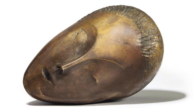 La muse endormie de Constantin Brancusi a été fondue en six exemplaires dont quatre appartiennent à des musées. [Christie's]