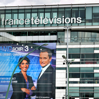 Le ministère français de la Culture planche sur un rapprochement entre radios et TV publiques. [Only France/AFP - Bob Dewel]