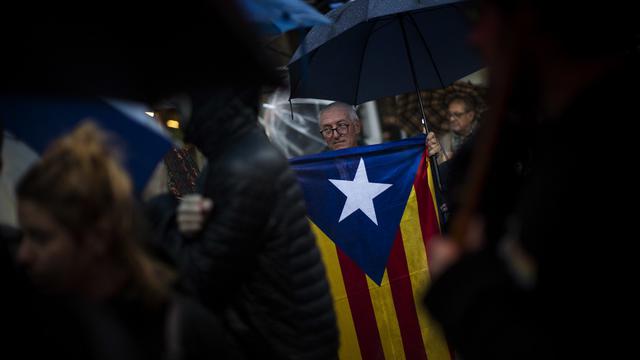 Les indépendantistes catalans pourraient gagner les élections régionales du 21 décembre. [AP/Keystone - Emilio Morenatti]