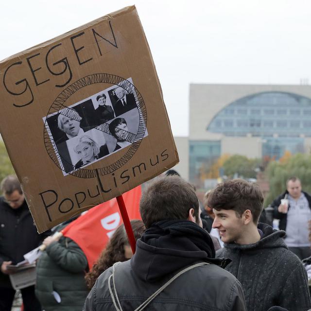 Manifestation contre le populisme à Berlin en novembre 2016. [DPA/Keystone - Jörg Carstensen]