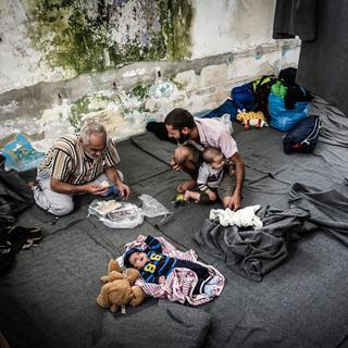 Un camp de réfugiés sur l'île grecque de Leros. [AFP - Gail Orenstein - NurPhoto]