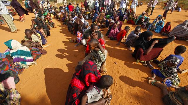 Des réfugiés dans le camp de Dadaab, au Kenya. [epa/keystone - Dai Kurokawa]