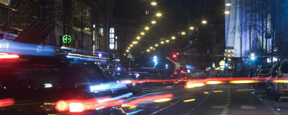 L'éclairage public dans la rue de Lausanne, à Genève. [Keystone - Salvatore Di Nolfi]