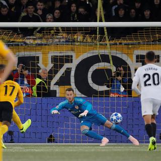 Hoarau avait marqué un pénalty contre Valence au match aller le 23.10.2018. [Reuters - Stefan Wermuth]