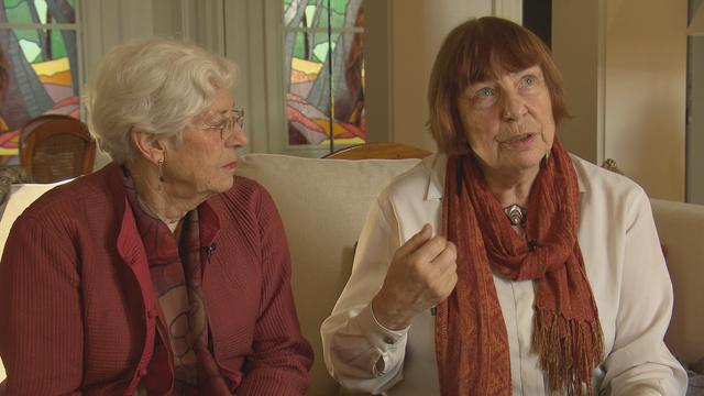 Yvonne Cossu et Barbara Brix, interviewées pour le 19h30 de la RTS. [RTS - J. Gester]