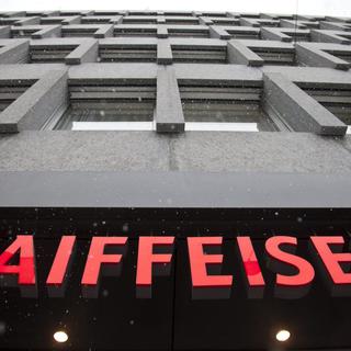 Le logo de Raiffeisen. [Keystone - Ennio Leanza]