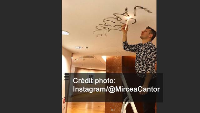 Sur Instagram, Mircea Cantor a protesté contre l'effacement de son oeuvre. [Mircea Cantor - Mircea Cantor]