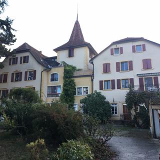 Corcelles-sur-Chavornay abrite l'une des plus anciennes coopératives d'habitation de Suisse romande. [RTS - Jean de Preux]