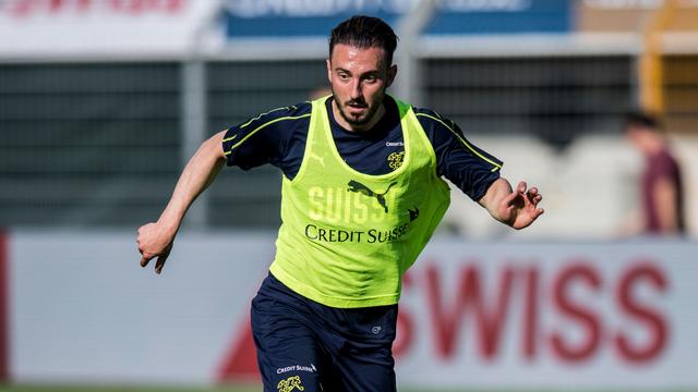 Drmic lors de l'entraînement de l'équipe de Suisse. [Gabriele Putzu]