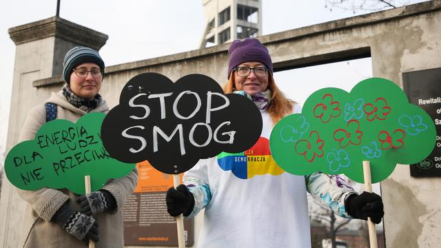 Des manifestants protestent contre le smog en marge de la COP24 de Katowice. [NurPhoto/AFP - Beata Zawrzel]