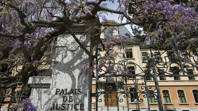 Le Palais de justice de Sion, qui abrite notamment le Tribunal cantonal valaisan. [Keystone - Jean-Christophe Bott]