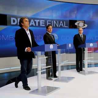 Colombie: les candidats à la présidence lors du dernier débat télévisé avant les votations. [Keystone - Leonardo Munoz]