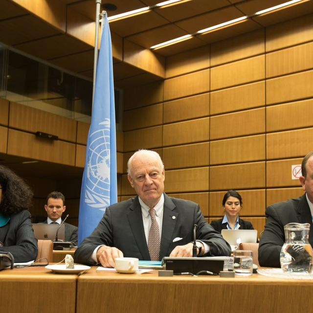 L'envoyé spécial de l'ONU pour la Syrie Staffan de Mistura lors des pourparlers pour la paix à Vienne. [Keystone - Alex Halada]