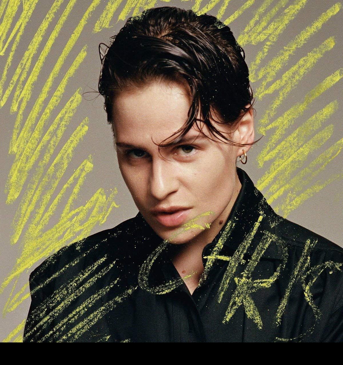 La chanteuse Christine and the Queens sous son nouvel avatar "Chris". [Because Music - Christine and the Queens]