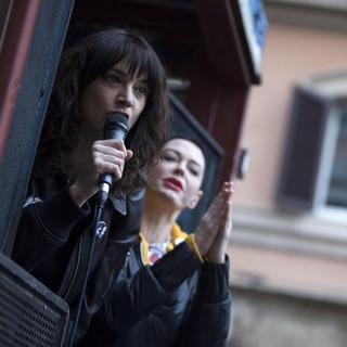 L'actrice et réalisatrice italienne Asia Argento (à gauche), avec l'actrice américaine Rose McGowan, deux figures de proue du mouvement #MeToo. [EPA/Keystone - Massimo Percossi]