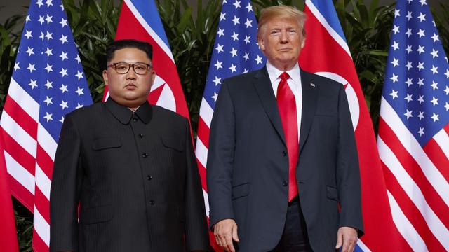 Kim Jong-un et Donald Trump à Singapour, ce 12 juin 2018. [AP Photo - Evan Vucci,]