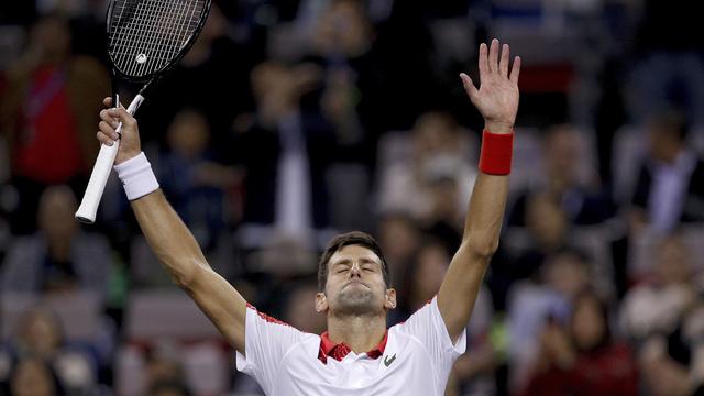 Novak Djokovic a remporté pour la 4e fois le Masters 1000 de Shanghai. [Keystone - Andy Wong - AP Photo]