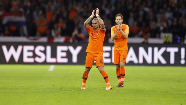 Avec 134 capes, Sneijder, 34 ans, détient le record de sélections du pays devant l'ancien gardien de but Edwin van der Sar (130). [Peter Dejong]