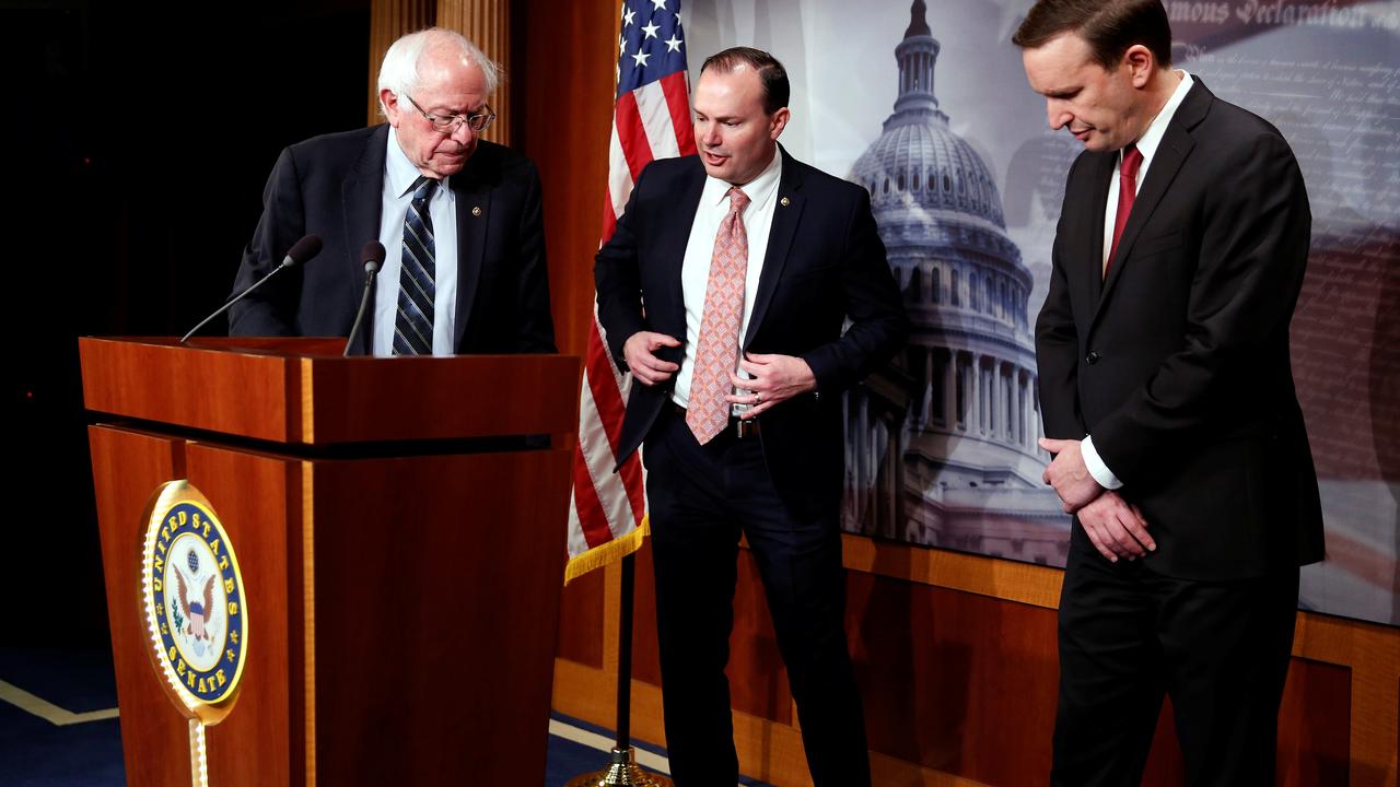 Le sénateur Bernie Sanders (à gauche) a mené la charge devant le Sénat contre Donald Trump dans sa gestion de l'affaire Khashoggi [Reuters - Joshua Roberts]