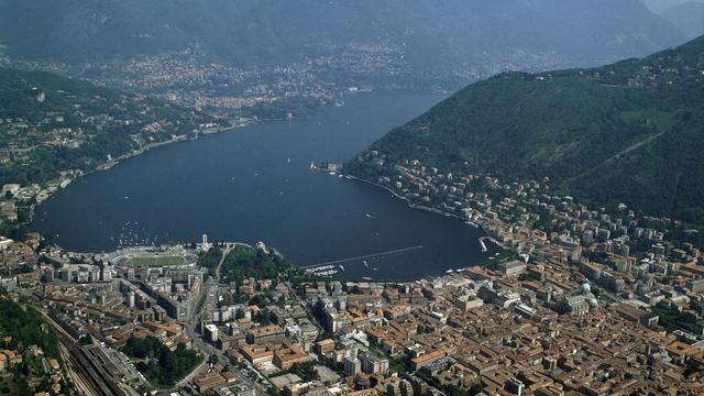 Vue aerienne de la ville de Côme et de son lac, Lombardie, Italie. [AFP - Luisa Ricciarini]