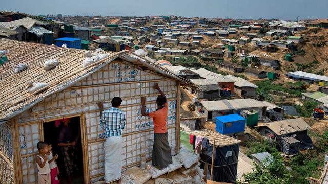 Cette photo prise le 28 avril 2018 montre les conditions précaires de vie des Rohingyas. [AP Photo - A.M. Ahad]