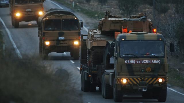 L'armée turque, près de la frontière syrienne à Kilis. [AP/Keystone - Lefteris Pitarakis]