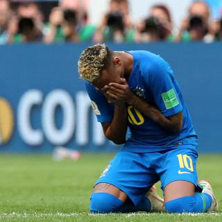 Neymar: "C'était des larmes de joie, de dépassement, de force". [EPA/Keystone - Georgi Licovski]