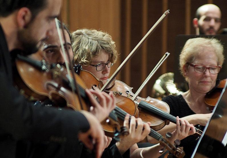 Musiciens du Syrian Expat Philharmonic Orchestra (SEPO). [sepo-philharmonic.com - Rolf Schoellkopf]