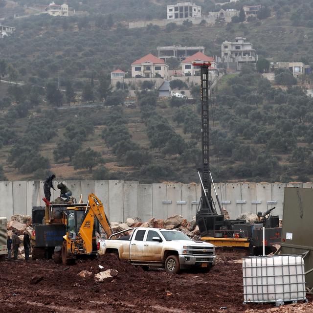 L'armée israélienne traque les tunnels du Hezbollah. [EPA/Keystone - Atef Safadi]