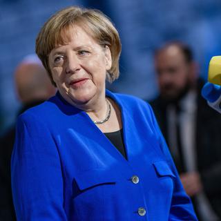 Angela Merkel voit encore de "gros obstacles" pour la création d'une coalition gouvernementale en Allemagne. [EPA - Clemens Bilan]