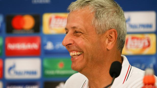 Lucien Favre a éclaté de rire en évoquant le réflexe malheureux de Monsieur Chapron. [Paolo Manzo]