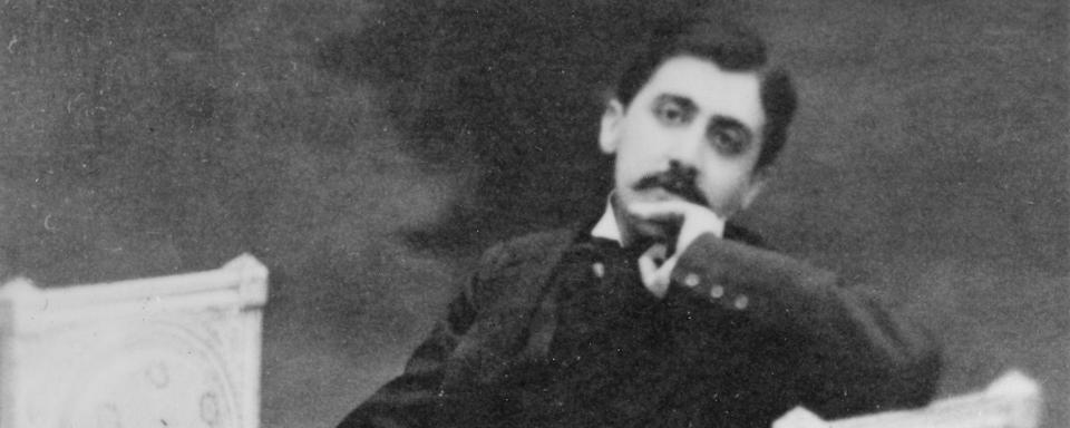 L'écrivain français Marcel Proust, lauréat du prix Goncourt en 1919, ici photographié en 1900. [AFP - Manuel Cohen]