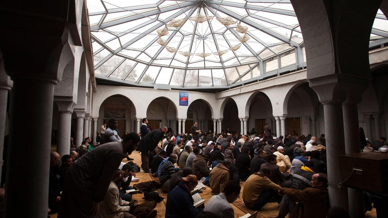 Une nouvelle direction va gérer la mosquée du Petit-Saconnex à Genève. [Reuters - Denis Balibouse]